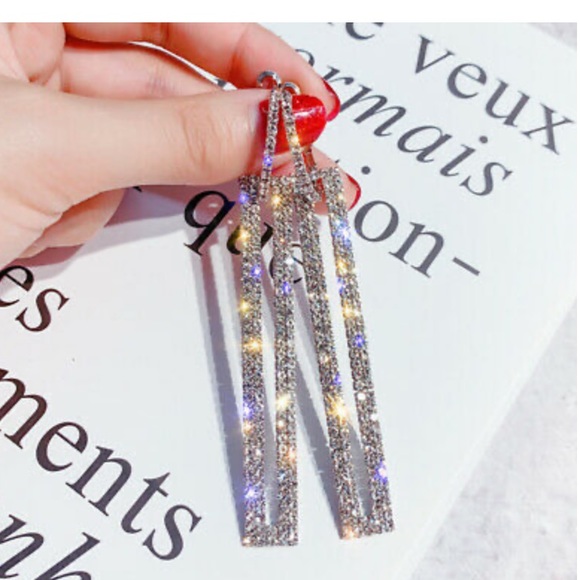 NEW 925 Sterling Silver Beautiful Earrings - Picture 3 of 3